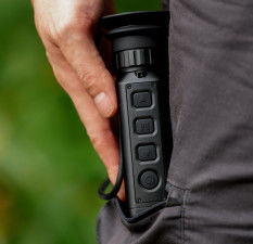FW-XF2 Monocular Display Infrarot-Rangefinder-Teleskop mit 12 μm Pixelzentrum